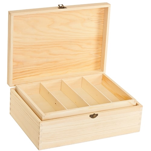 binnenkant knutselbox 4 vakken en 1 groot vak houten bewaarbox voor spullen